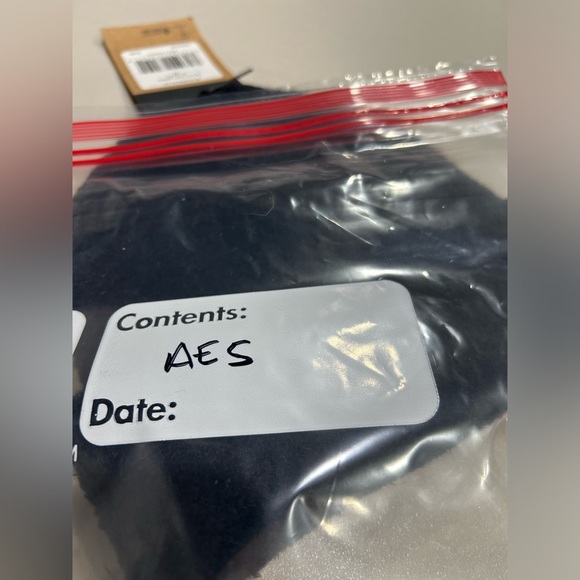 The North Face Women's City Plush Beanie Hat TNF Black NWT Buttery Soft - Picture 7 of 7